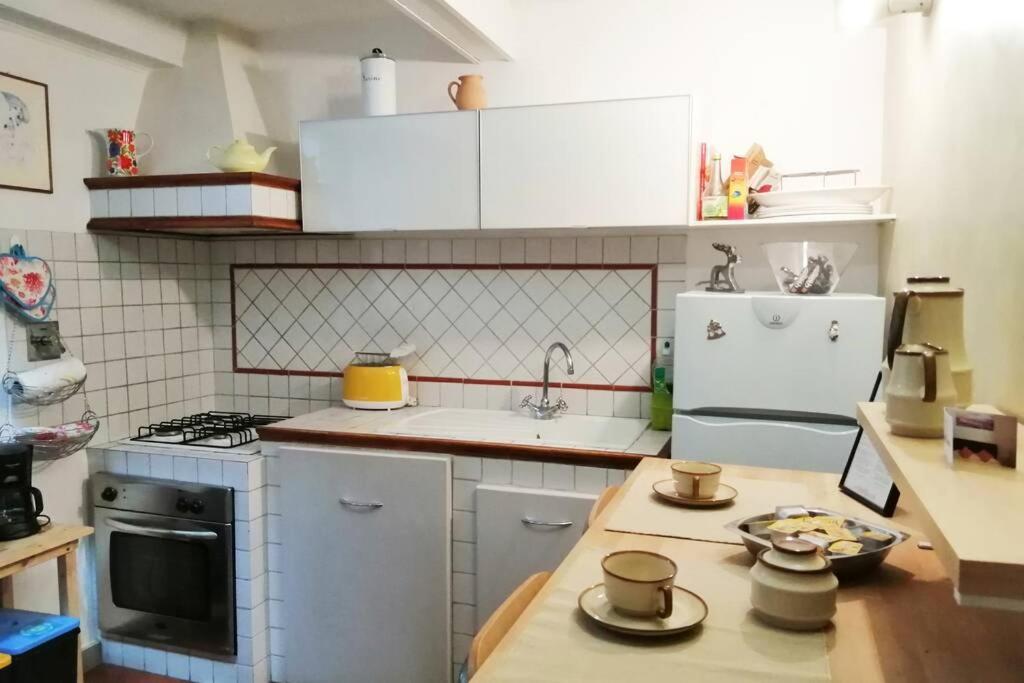 Santa Maria Novella Station Florentine Apartment ฟลอเรนซ์ ภายนอก รูปภาพ