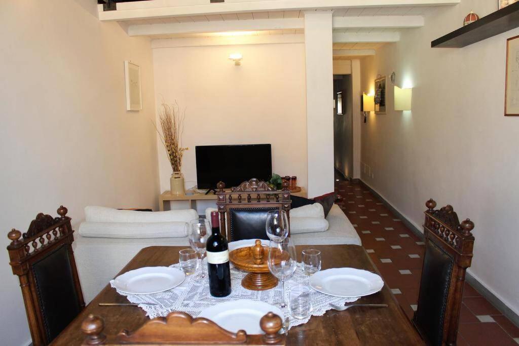 Santa Maria Novella Station Florentine Apartment ฟลอเรนซ์ ภายนอก รูปภาพ